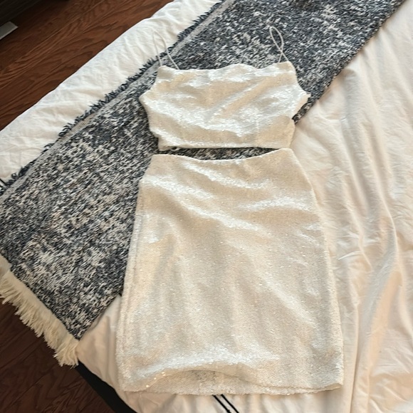 White Sequined Set - Picture 2 of 5